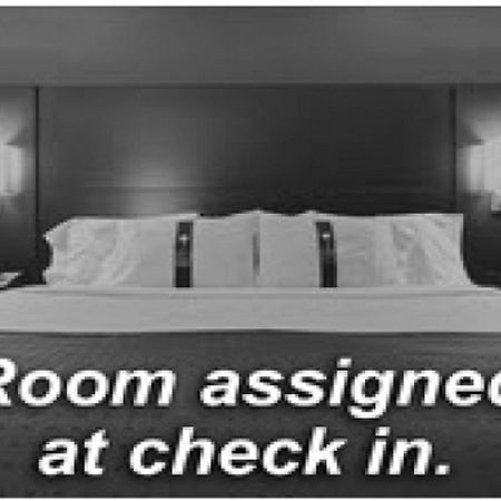 Holiday Inn Express Hotel & Suites Barrie By Ihg מראה חיצוני תמונה
