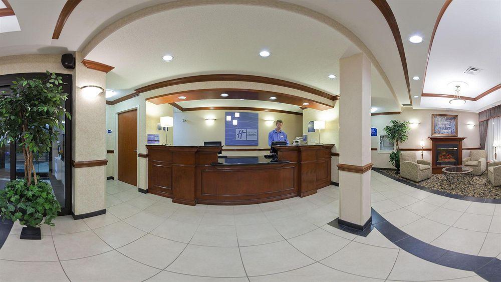 Holiday Inn Express Hotel & Suites Barrie By Ihg מראה חיצוני תמונה