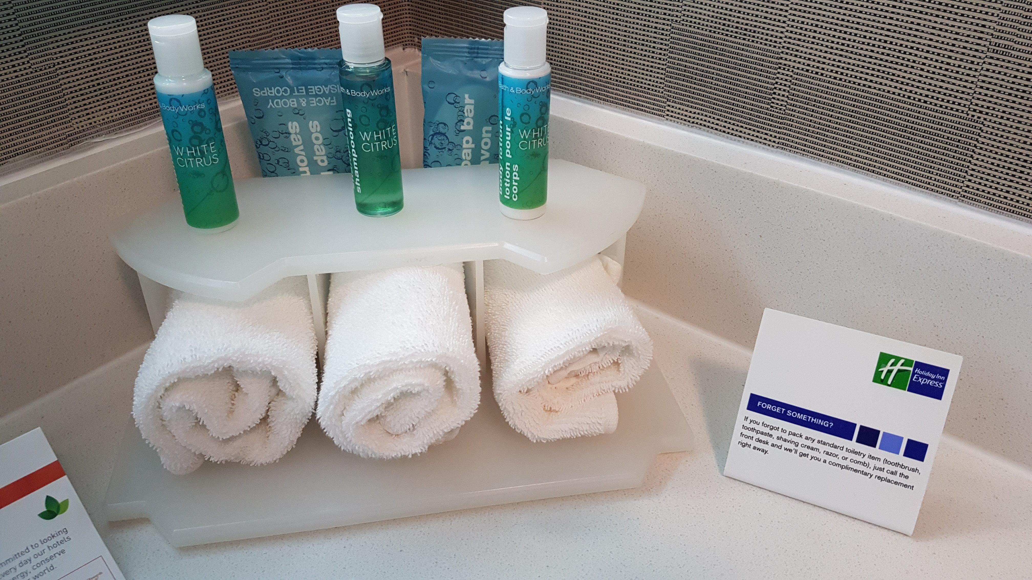 Holiday Inn Express Hotel & Suites Barrie By Ihg מראה חיצוני תמונה