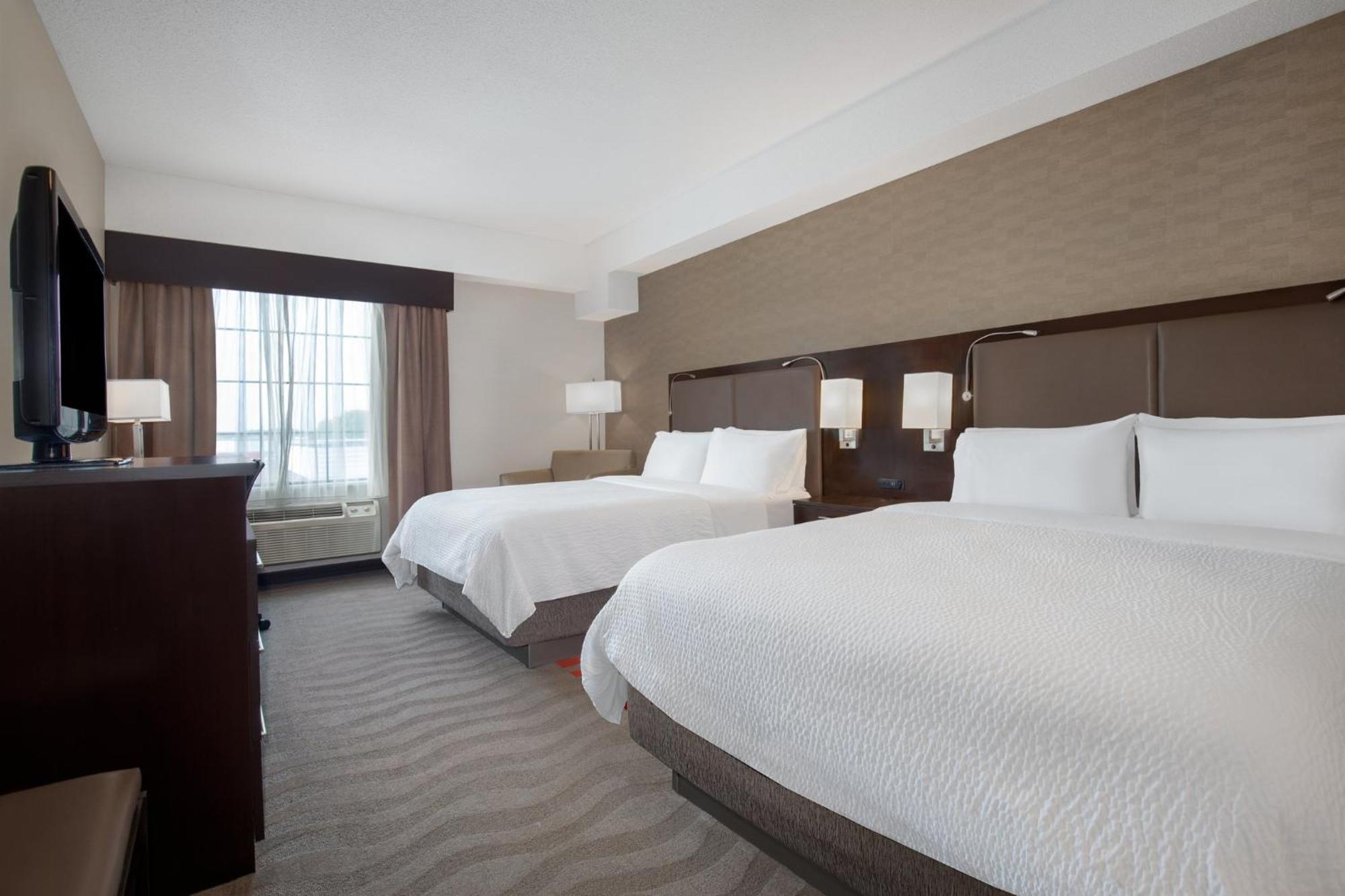 Holiday Inn Express Hotel & Suites Barrie By Ihg מראה חיצוני תמונה