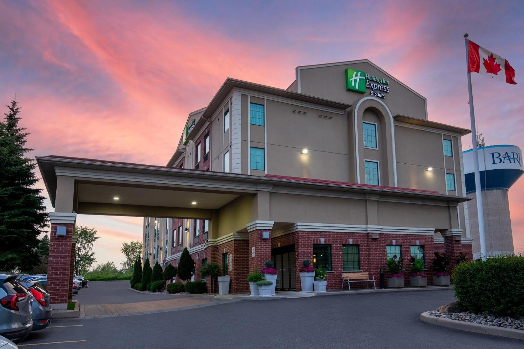 Holiday Inn Express Hotel & Suites Barrie By Ihg מראה חיצוני תמונה