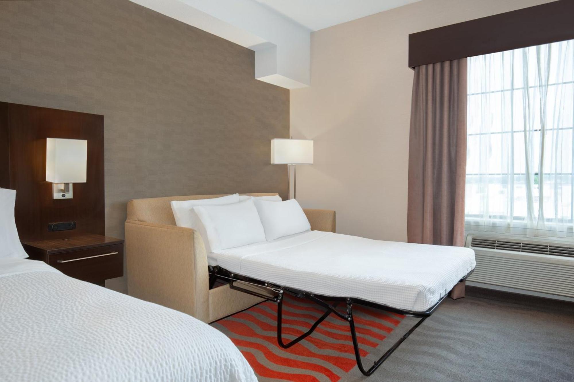 Holiday Inn Express Hotel & Suites Barrie By Ihg מראה חיצוני תמונה