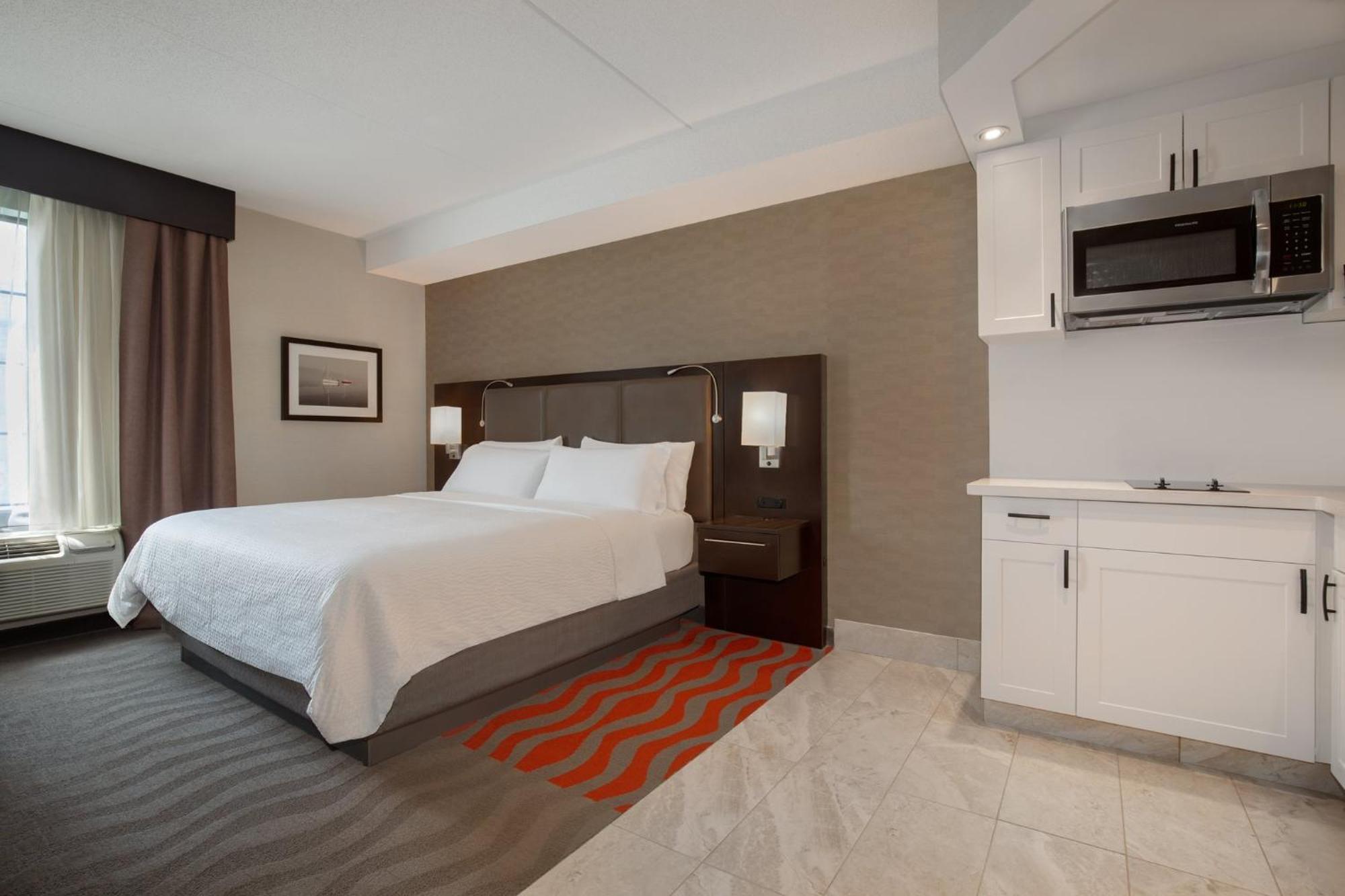 Holiday Inn Express Hotel & Suites Barrie By Ihg מראה חיצוני תמונה
