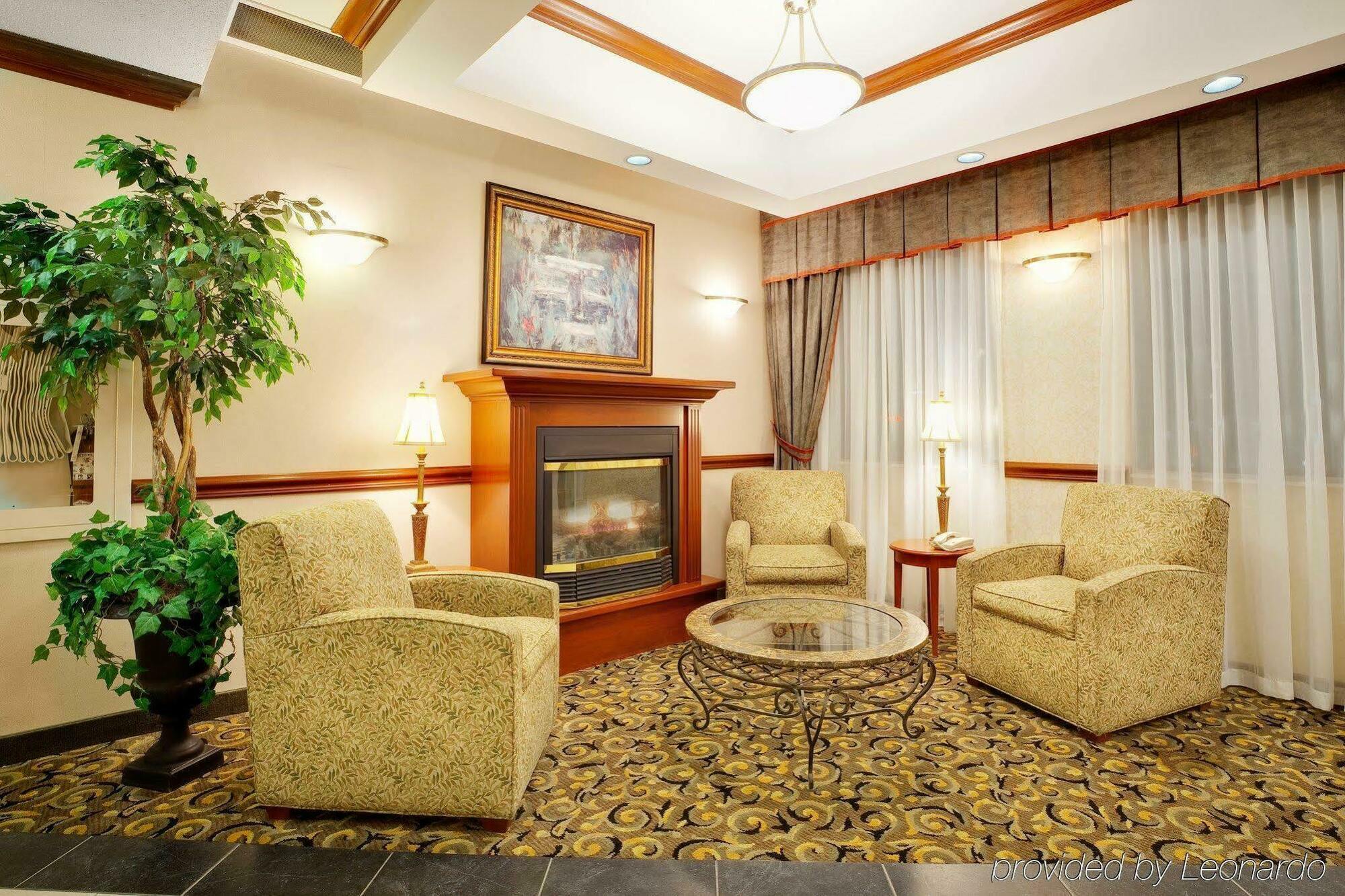 Holiday Inn Express Hotel & Suites Barrie By Ihg מראה חיצוני תמונה