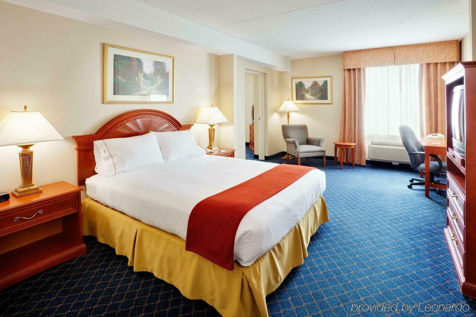 Holiday Inn Express Hotel & Suites Barrie By Ihg מראה חיצוני תמונה